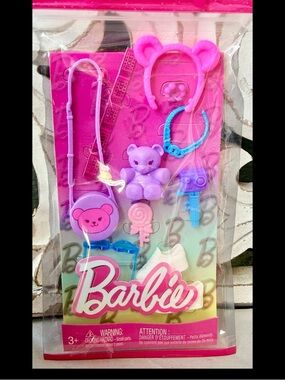 Barbie Accessories Pack Mattel HYV08 Bear Purse Headband Camera Teddy New Sealed